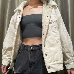 Levi Oversized Corduroy Trucker Jacket w Sherpa/Faux Fur Collar